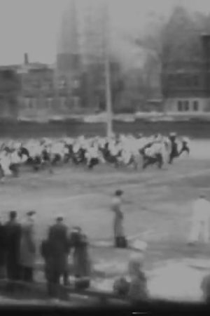 Loyola Students Compete For Keg, 1933/11/15